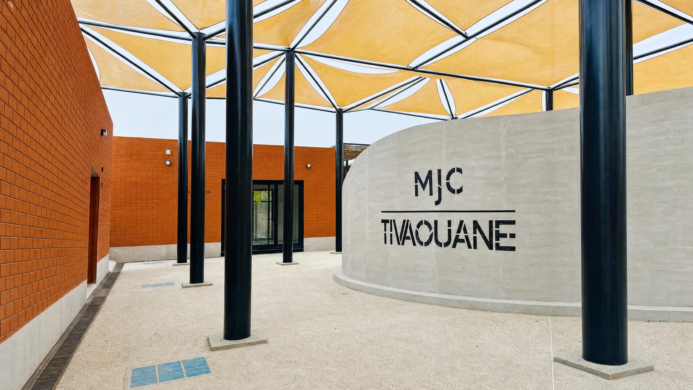 Casa della Gioventù e della Cittadinanza - TIVAOUNE — 1